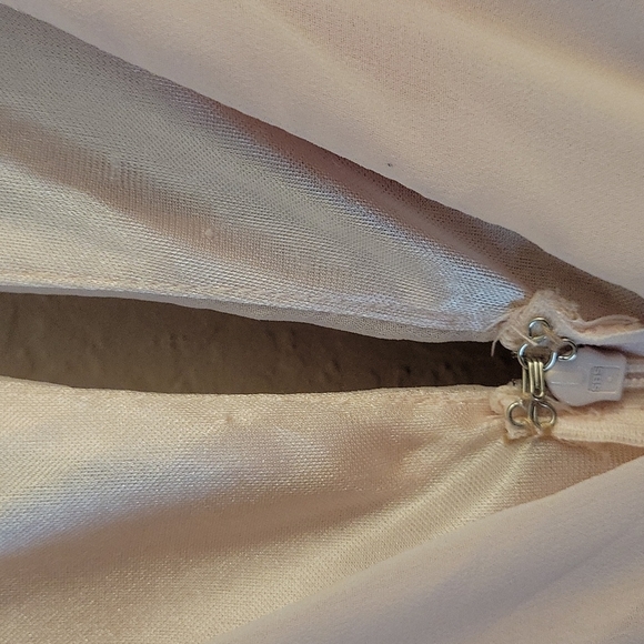 LONDON DRESS CO Sheer Sequined Attached Belt Flowy Wrapped Elegant Dress… - Picture 11 of 16